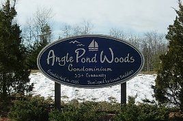 Angle Pond Woods welcome sign in Hampstead, New Hampshire